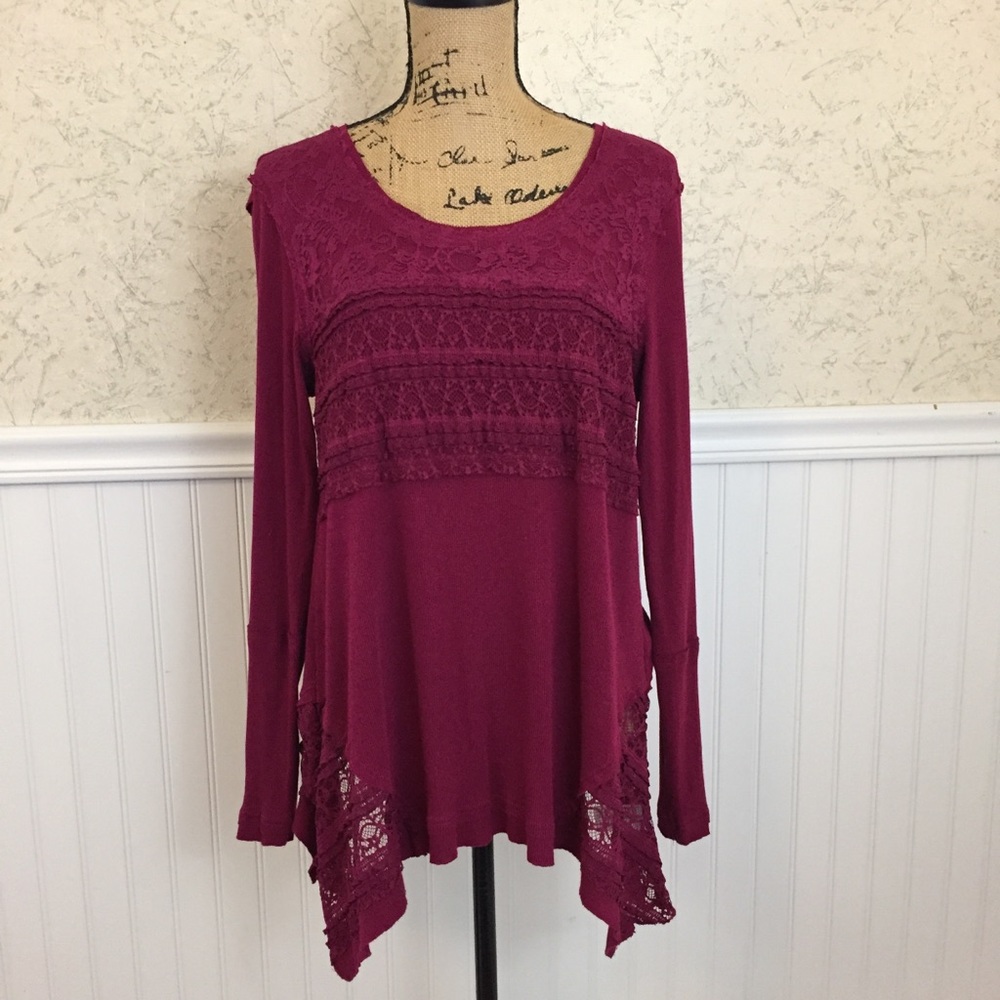 NEW DIRECTIONS Lace trim long sleeve blouse size M